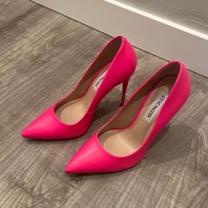 Steve Madden heels. Size 6.5 hot pink.